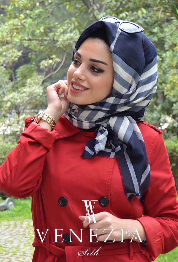 AKER - Dokuma Pamuk Desenli Lacivert ve Beyaz Eşarp Aker 176229-345 (1)